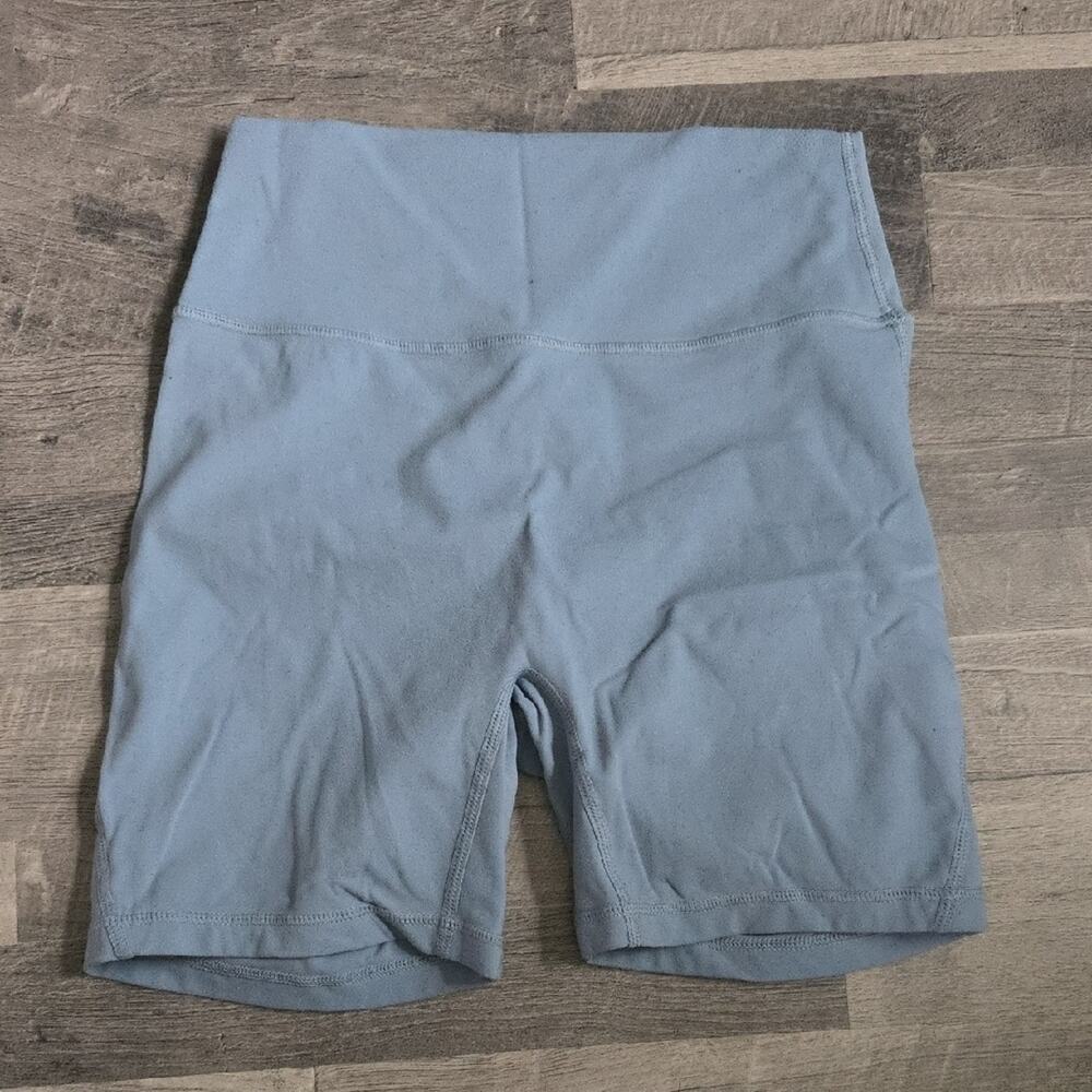 Acta Wear • Blue High Waisted Seamless Athletic Shorts, Size Small